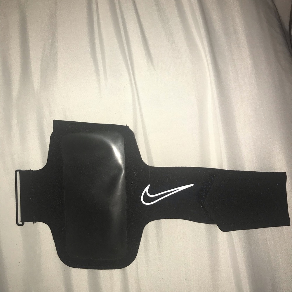 Nike arm electronic holder